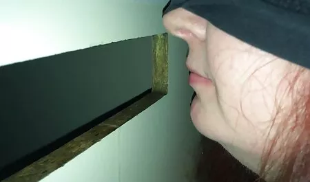 Chicks drunk and dancing in the comic porn 2020 bathroom